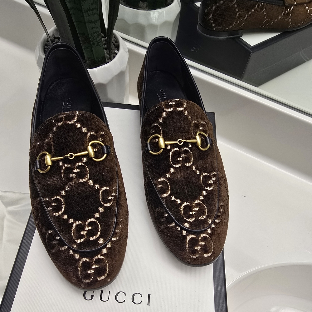 NEW Gucci Velvet Brown Loafers with Gold Hardware - 38.5 /8.5
